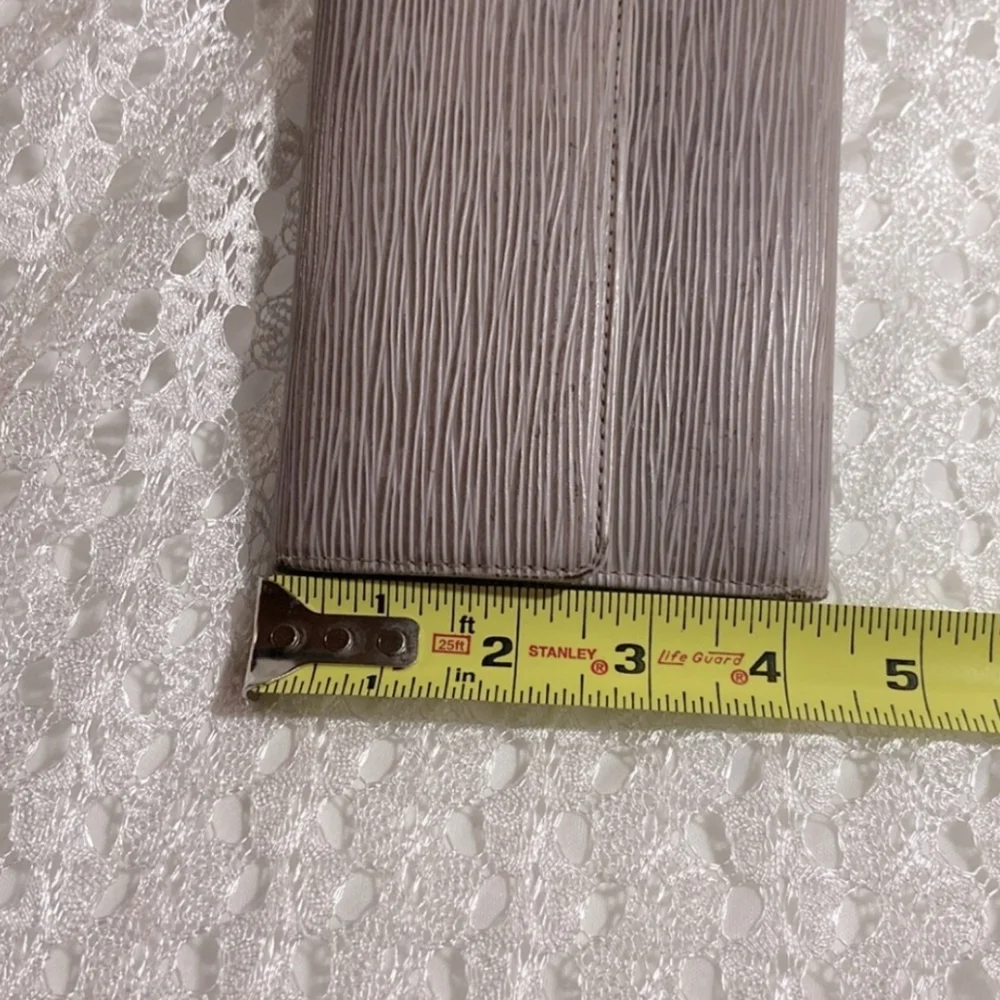 Louis Vuitton Purple Wallet - Picture 15 of 15